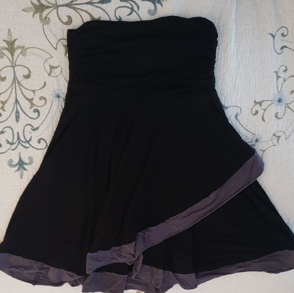 Black swing miniskirt